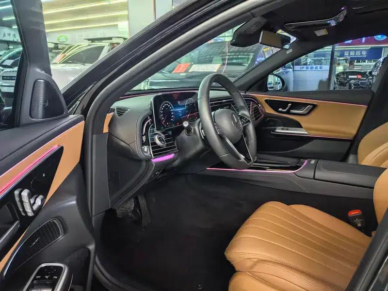 Mercedes-Benz E-Class 2025 E 260 L Sedan — миниатюра 8