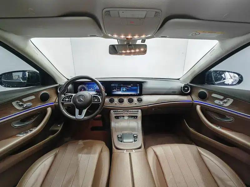 Mercedes-Benz E-Class 2019 Facelift E 300 L Fashion Model — миниатюра 13