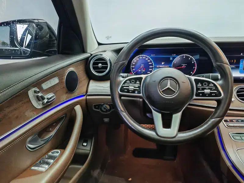 Mercedes-Benz E-Class 2019 Facelift E 300 L Fashion Model — миниатюра 15