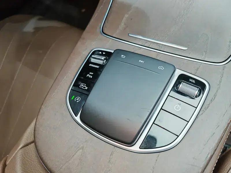 Mercedes-Benz E-Class 2019 Facelift E 300 L Fashion Model — миниатюра 8