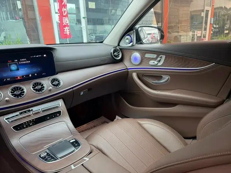 2023 Mercedes-Benz E-Class E 300 L Luxury Sedan — миниатюра 17