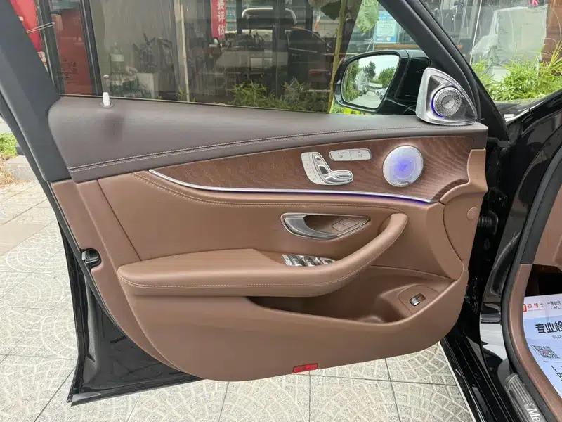 2023 Mercedes-Benz E-Class E 300 L Luxury Sedan — миниатюра 9