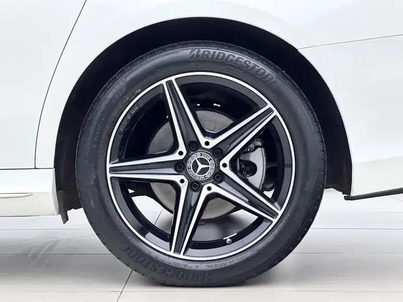 Mercedes-Benz E-Class 2020 Facelift E 300 L Sport Special Edition — миниатюра 6