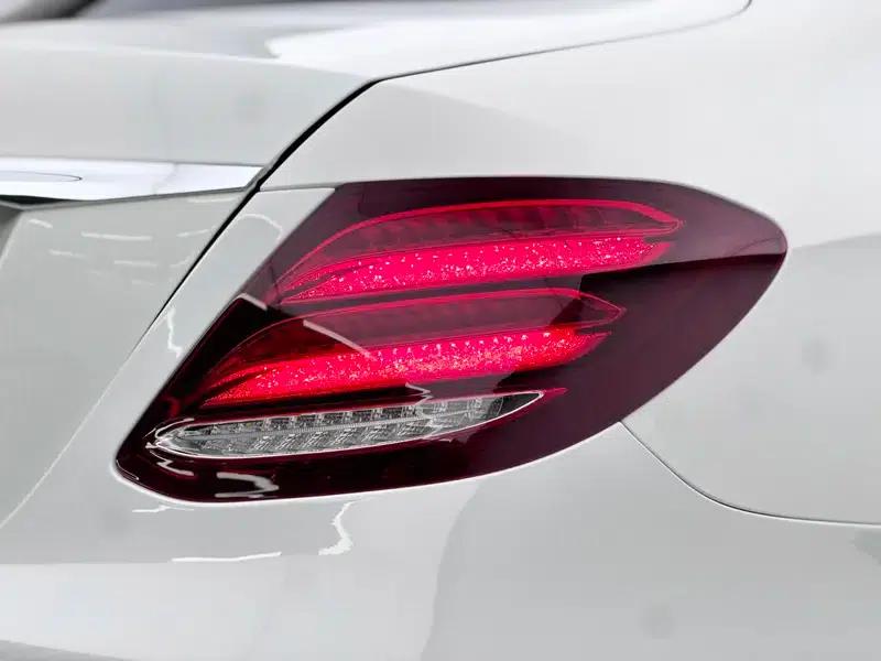 Mercedes-Benz E-Class 2020 Facelift E 300 L Sport Special Edition — миниатюра 7