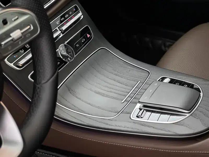 Mercedes-Benz E-Class 2020 Facelift E 300 L Sport Special Edition — миниатюра 10