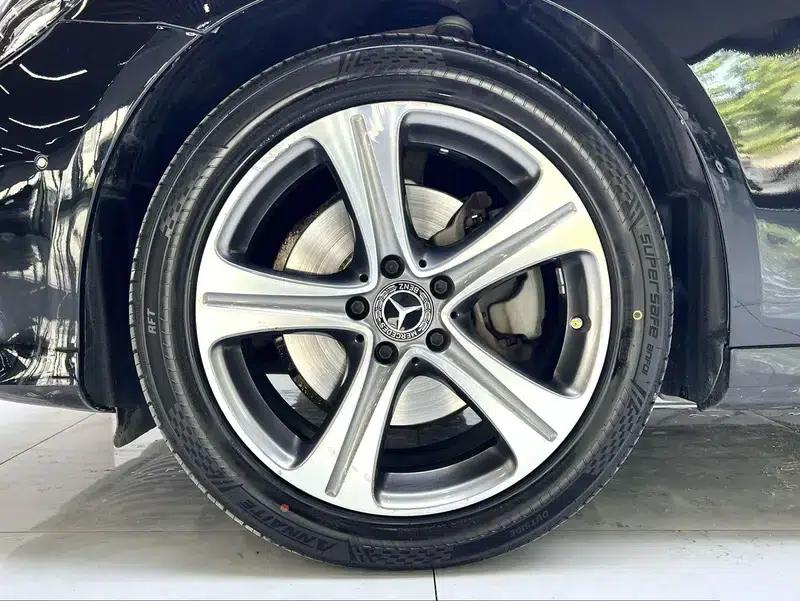 2017 Mercedes-Benz E-Class E 200 L 4MATIC — миниатюра 12