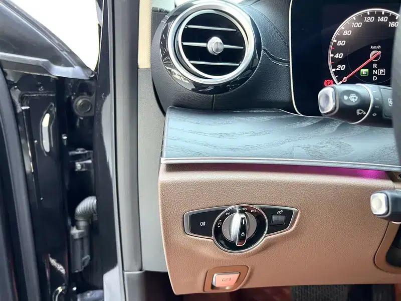 2017 Mercedes-Benz E-Class E 200 L 4MATIC — миниатюра 17