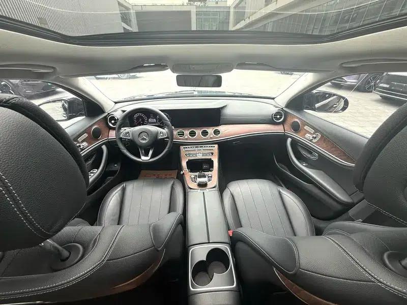Mercedes-Benz E-Class 2018 Facelift E 300 L Fashion Model — миниатюра 7