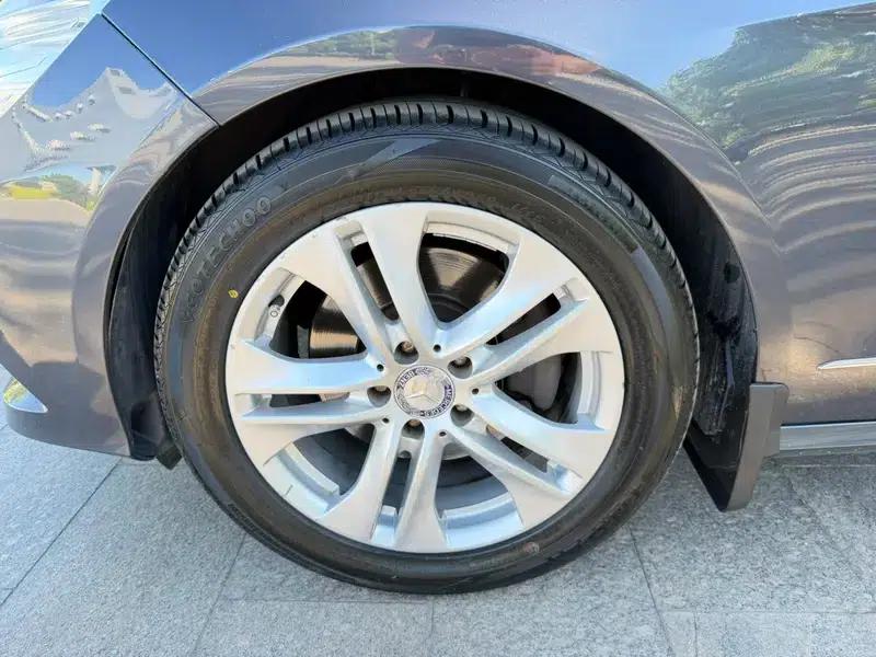 Mercedes-Benz E-Class 2010 E 300 L Fashion Edition — миниатюра 7