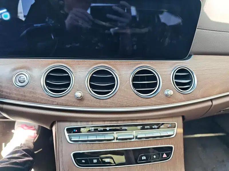 Mercedes-Benz E-Class 2022 E 300 L Luxury Sedan — миниатюра 8