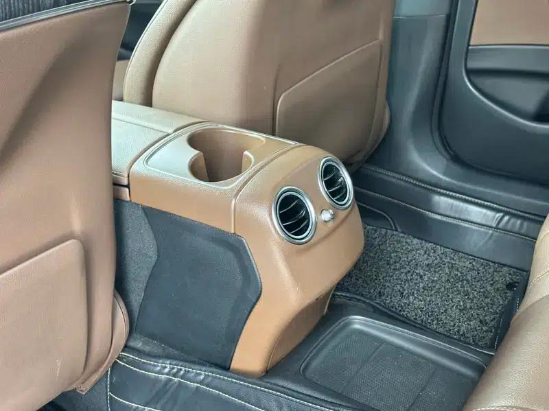 2017 Mercedes-Benz E-Class E 200 L Sport 4MATIC — миниатюра 12