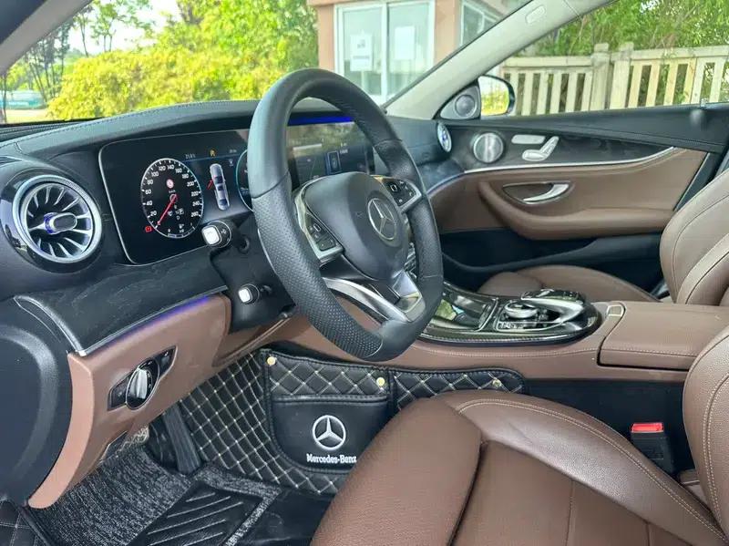 2017 Mercedes-Benz E-Class E 200 L Sport 4MATIC — миниатюра 16