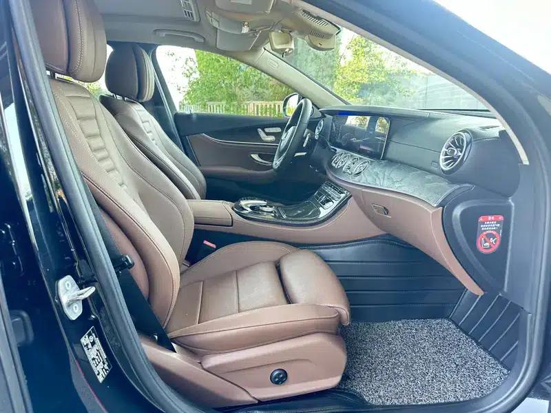 2017 Mercedes-Benz E-Class E 200 L Sport 4MATIC — миниатюра 19