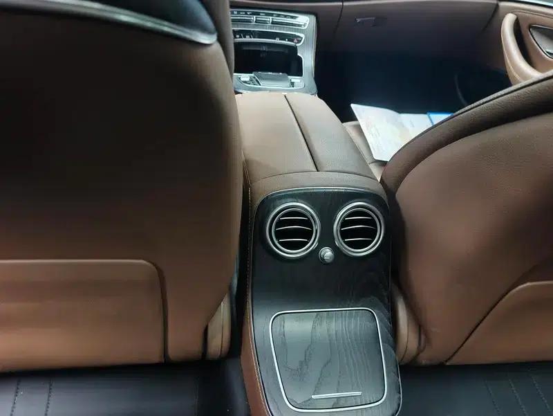 Mercedes-Benz E-Class 2023 E 300 L Fashion Sedan — миниатюра 7