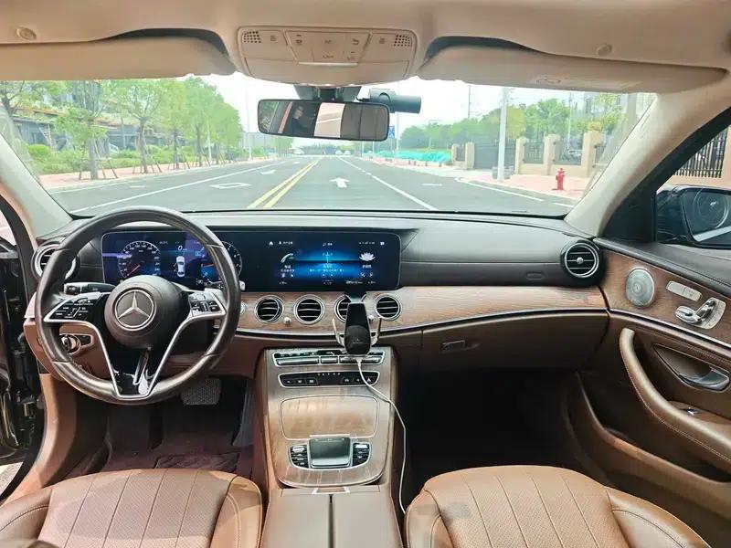 Mercedes-Benz E-Class 2021 Facelift E 300 L Luxury Sedan — миниатюра 7