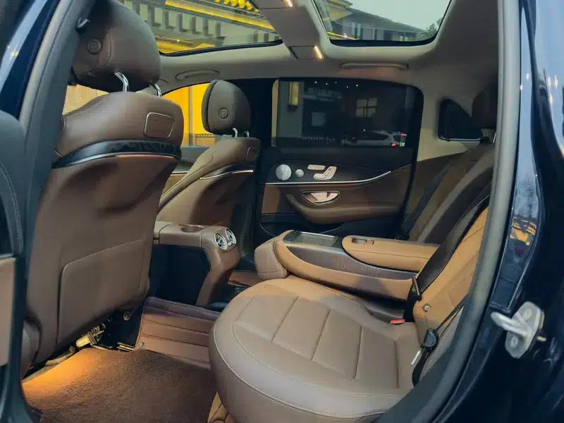 Mercedes-Benz E-Class 2019 Facelift E 300 L Sport Luxury — миниатюра 19