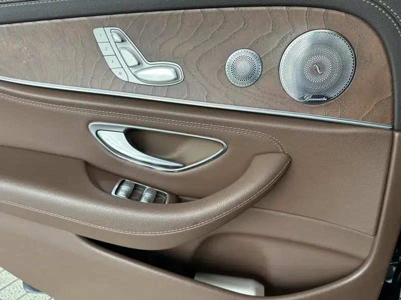 Mercedes-Benz E-Class 2019 Facelift E 300 L Fashion Model — миниатюра 12