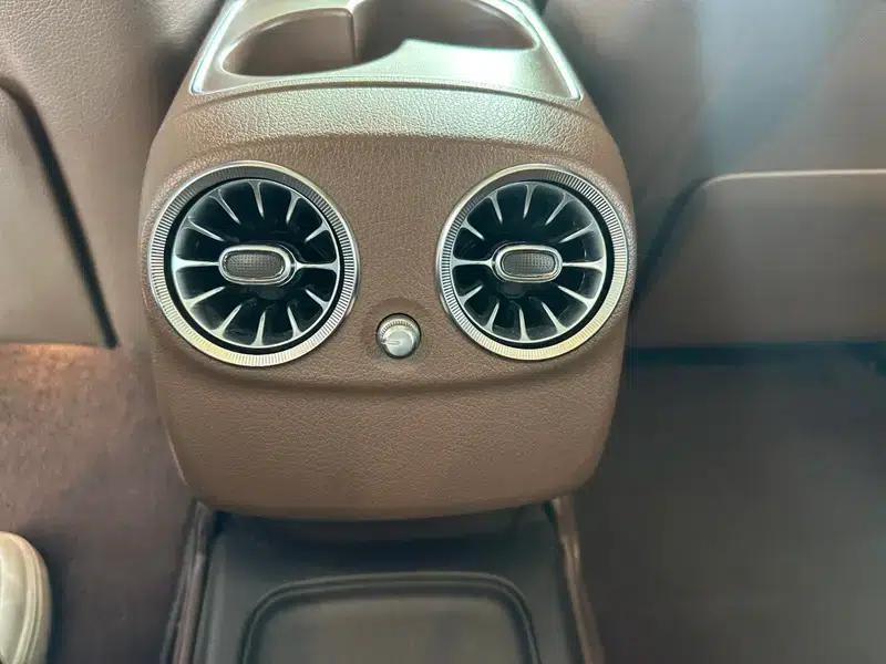 Mercedes-Benz E-Class 2019 Facelift E 300 L Fashion Model — миниатюра 14