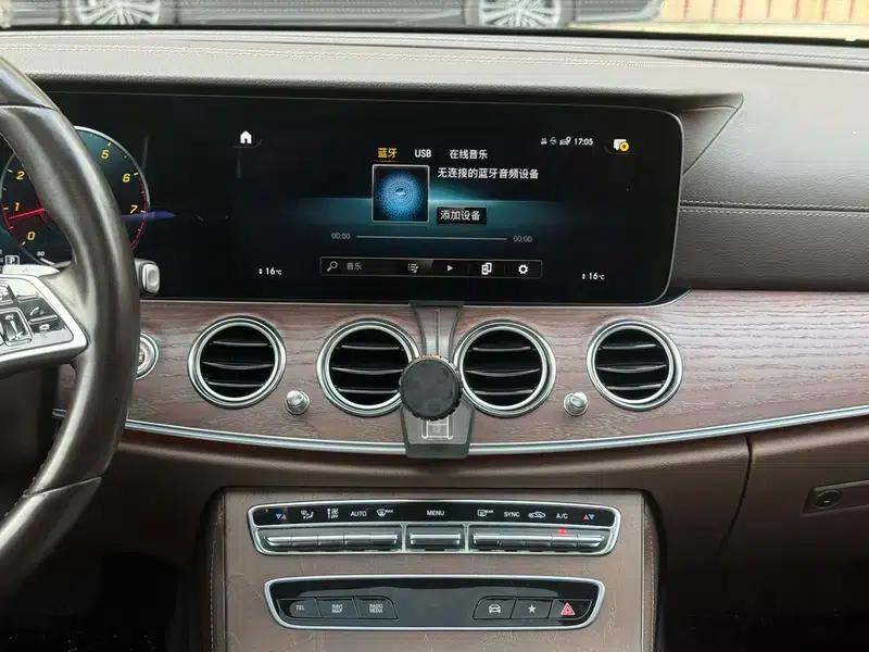 Mercedes-Benz E-Class 2022 Facelift E 300 L Luxury Sedan — миниатюра 16
