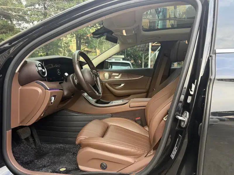 Mercedes-Benz E-Class 2022 Facelift E 300 L Luxury Sedan — миниатюра 23