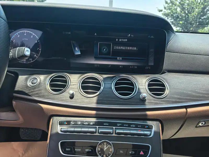 Mercedes-Benz E-Class 2019 Facelift E 300 L Sport Style — миниатюра 10