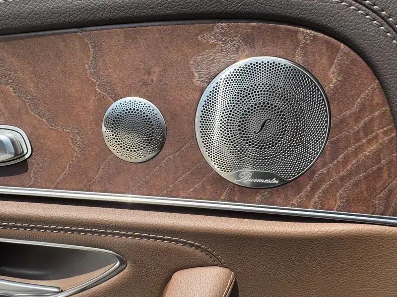 2023 Mercedes-Benz E-Class E 300 L Luxury Sedan — миниатюра 13