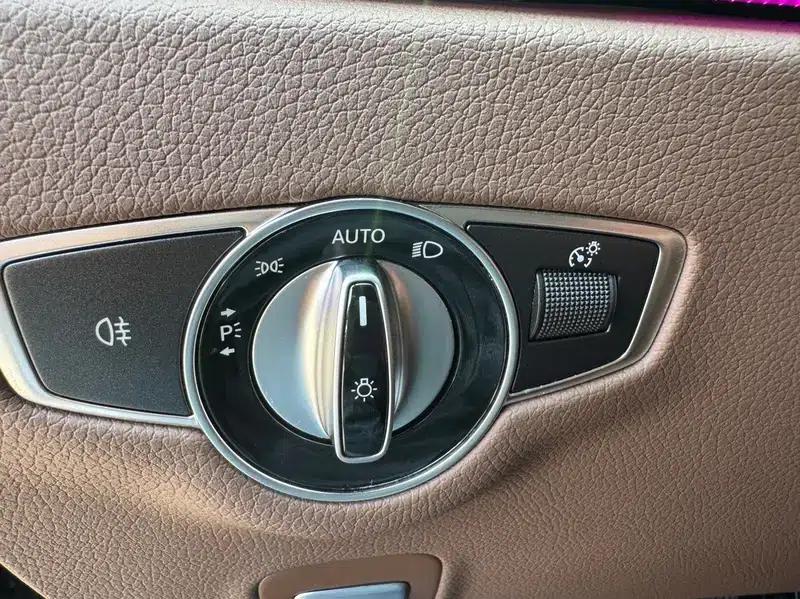 2023 Mercedes-Benz E-Class E 300 L Luxury Sedan — миниатюра 15