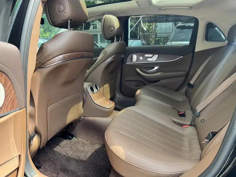 2023 Mercedes-Benz E-Class E 300 L Luxury Sedan — миниатюра 18
