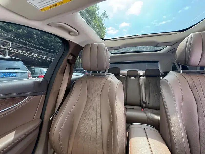 2023 Mercedes-Benz E-Class E 300 L Luxury Sedan — миниатюра 21