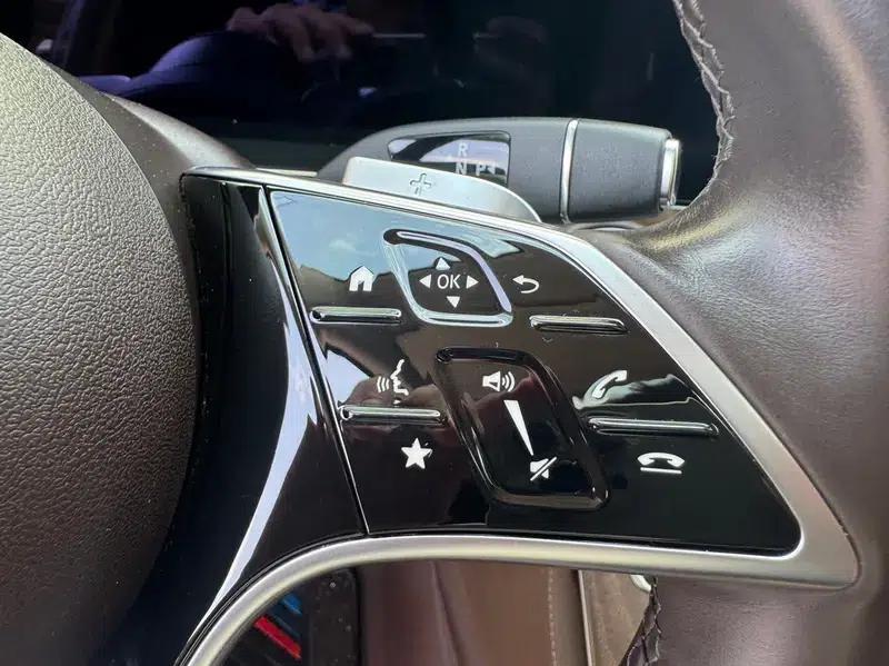 2023 Mercedes-Benz E-Class E 300 L Luxury Sedan — миниатюра 6