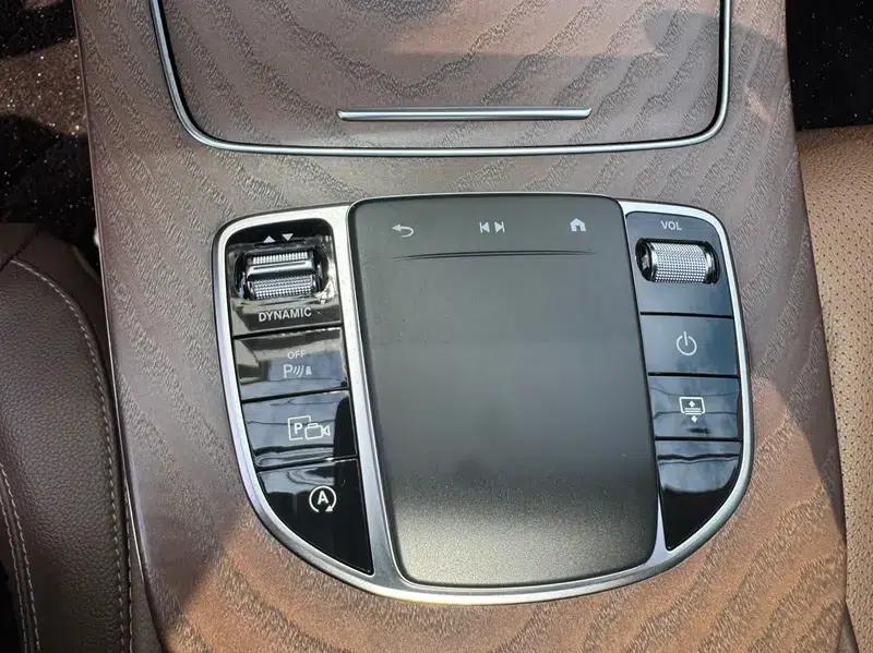 2023 Mercedes-Benz E-Class E 300 L Luxury Sedan — миниатюра 9
