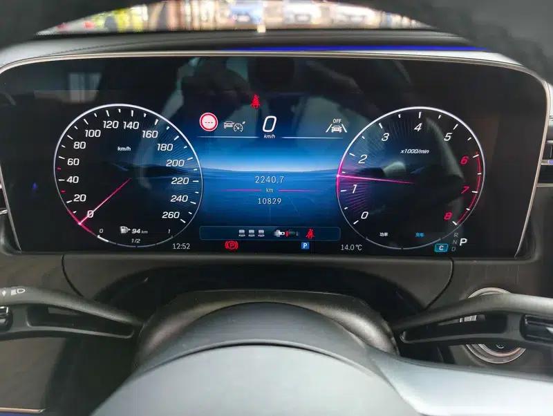 Mercedes-Benz E-Class 2024 E 300 L Fashion Sport Sedan — миниатюра 11