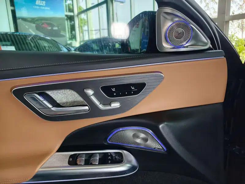 Mercedes-Benz E-Class 2024 E 300 L Fashion Sport Sedan — миниатюра 8