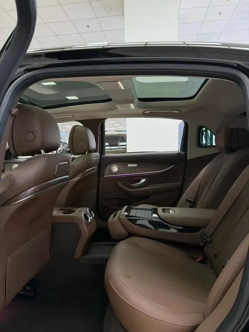 2017 Mercedes-Benz E-Class E 300 L Luxury — миниатюра 10