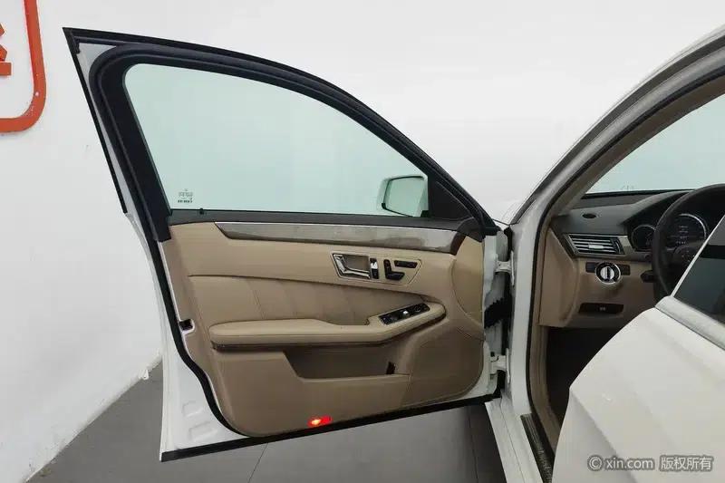 Mercedes-Benz E-Class (Imported) 2010 E 200 CGI Elegance — миниатюра 21