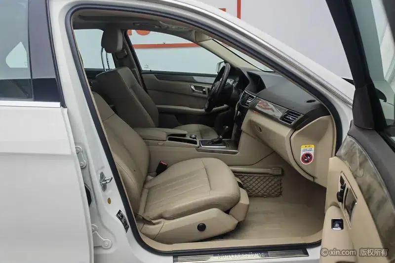 Mercedes-Benz E-Class (Imported) 2010 E 200 CGI Elegance — миниатюра 24
