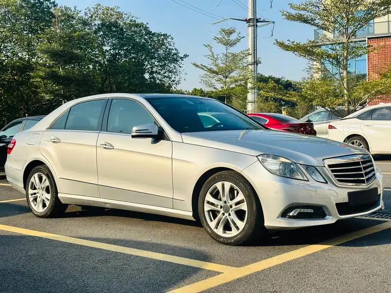 Mercedes-Benz E-Class (Imported) 2010 E 300 Fashion Luxury Edition — миниатюра 3