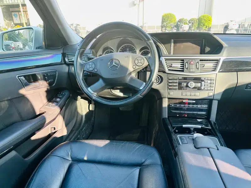 Mercedes-Benz E-Class (Imported) 2010 E 300 Fashion Luxury Edition — миниатюра 21