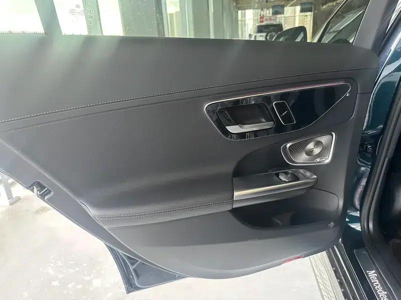 Mercedes-Benz C-Class 2023 Facelift C 260 L Night Sport Edition — миниатюра 8