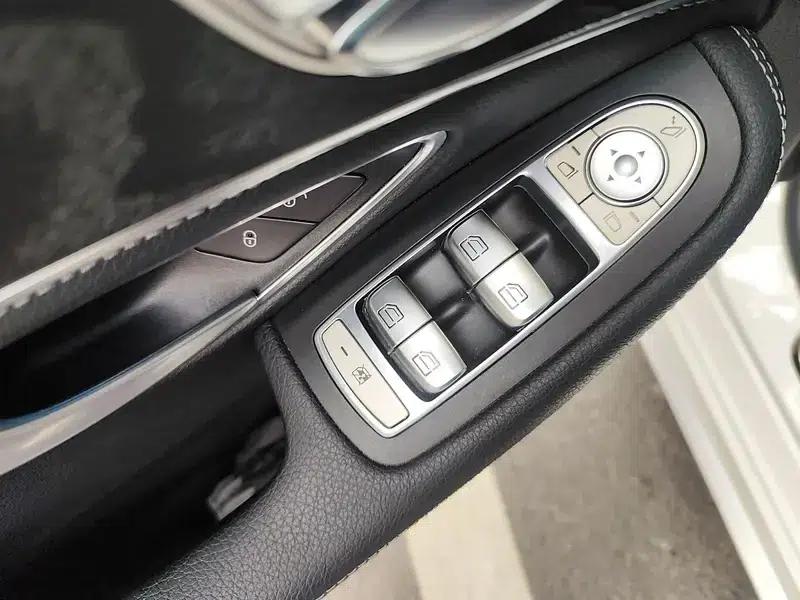 2018 Mercedes-Benz C-Class C 200 L Sport Edition — миниатюра 15