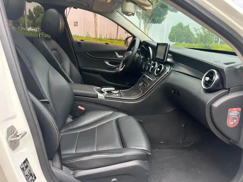 2015 Mercedes-Benz C-Class C 180 L Sport — миниатюра 16