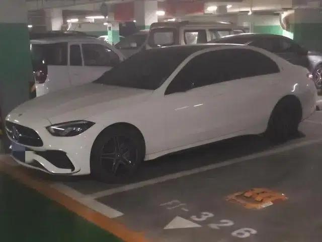 Mercedes-Benz C-Class 2023 Facelift C 260 L Sport Night Edition — миниатюра 1