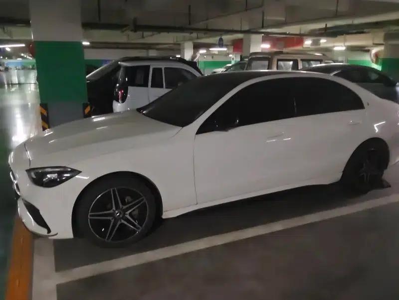Mercedes-Benz C-Class 2023 Facelift C 260 L Sport Night Edition — миниатюра 3