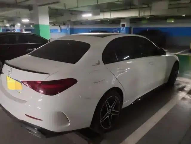 Mercedes-Benz C-Class 2023 Facelift C 260 L Sport Night Edition — миниатюра 4