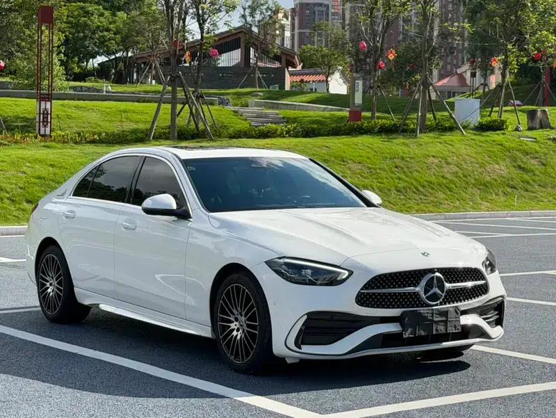 2023 Mercedes-Benz C-Class C 200 L Sport Edition — миниатюра 3