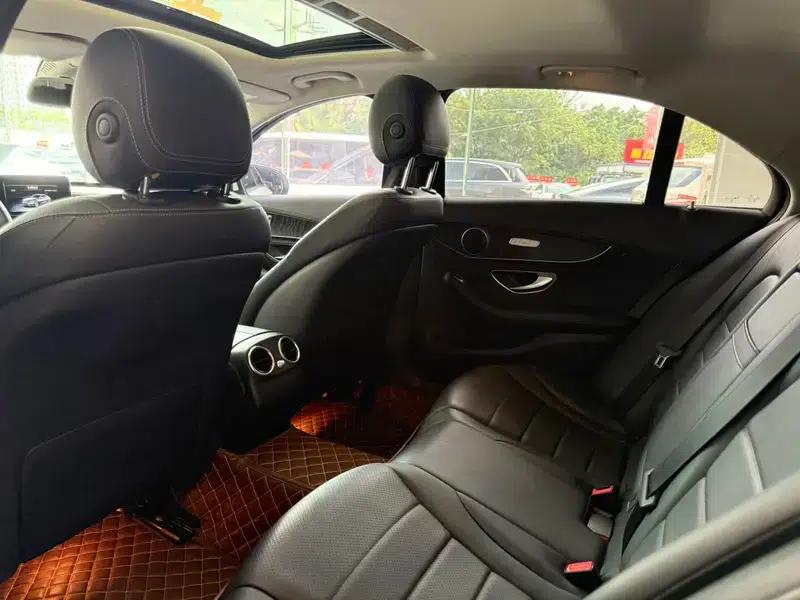 2016 Mercedes-Benz C-Class C 180 L Sport — миниатюра 11