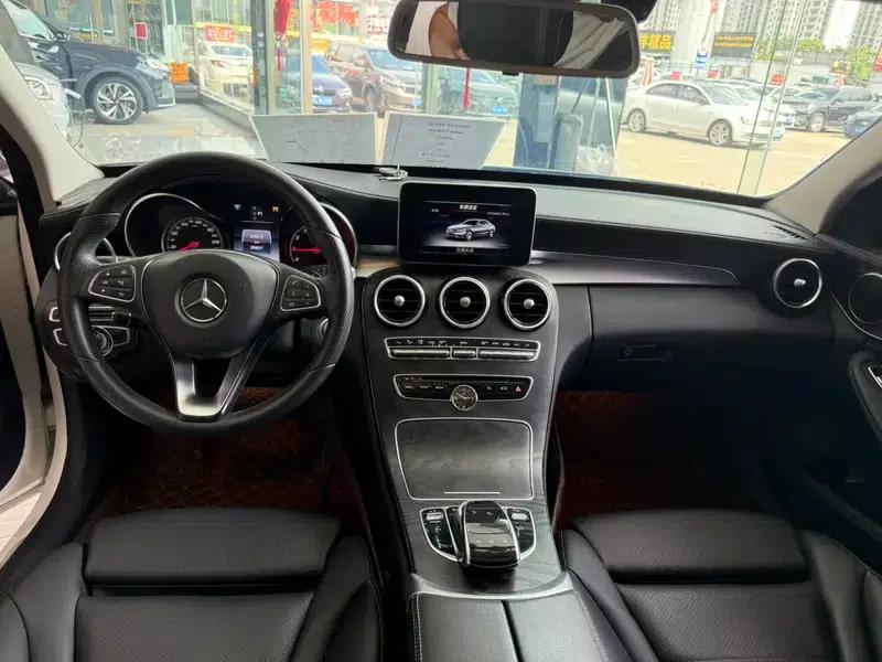 2016 Mercedes-Benz C-Class C 180 L Sport — миниатюра 8