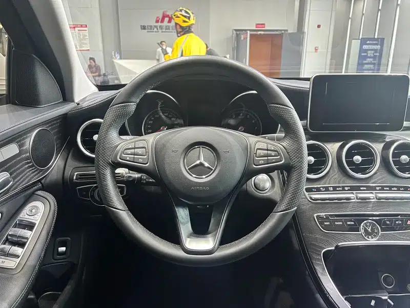 2015 Mercedes-Benz C-Class C 200 L Sport — миниатюра 12