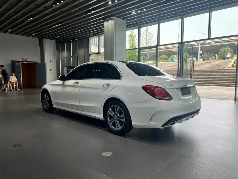 2015 Mercedes-Benz C-Class C 200 L Sport — миниатюра 4