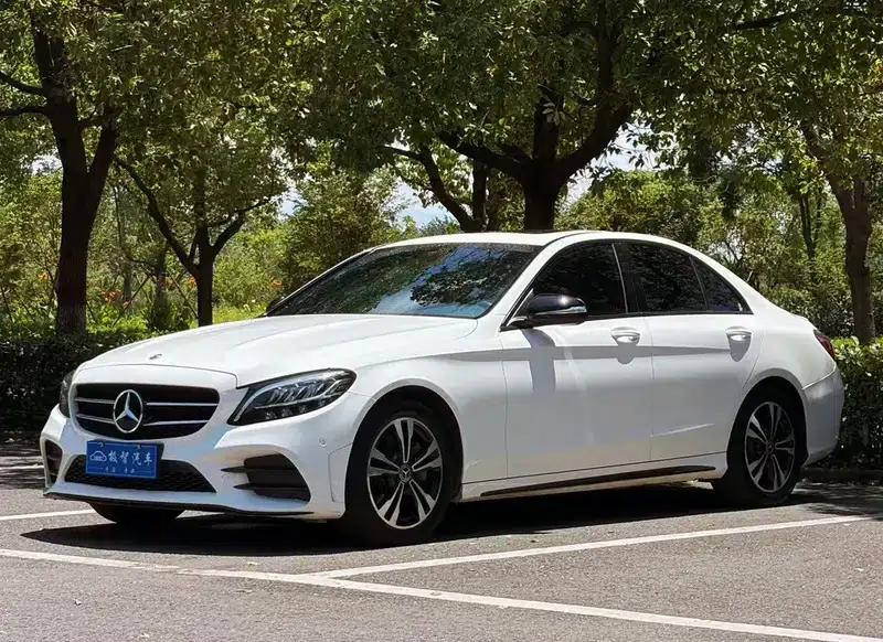 2019 Mercedes-Benz C-Class C 260 Sport Edition — миниатюра 1